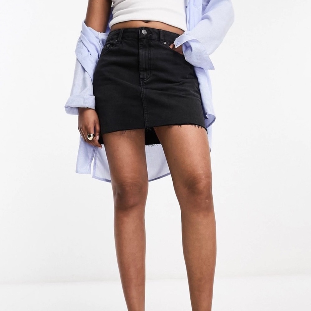 Topshop‎ - Black Denim - Mini Skirt - Casual 2